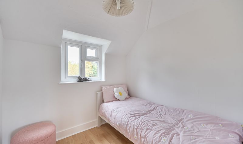 The Greenway, Epsom, KT18