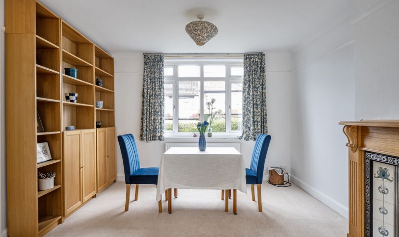 The Greenway, Epsom, KT18