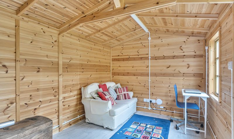 The Greenway, Epsom, KT18