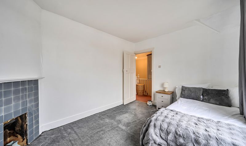 The Greenway, Epsom, KT18