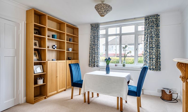 The Greenway, Epsom, KT18