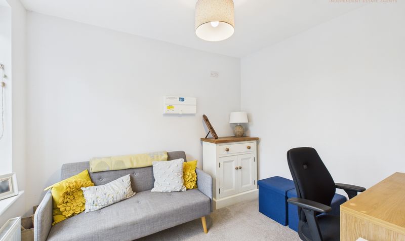 Harlequin Close, Farndon, CH3