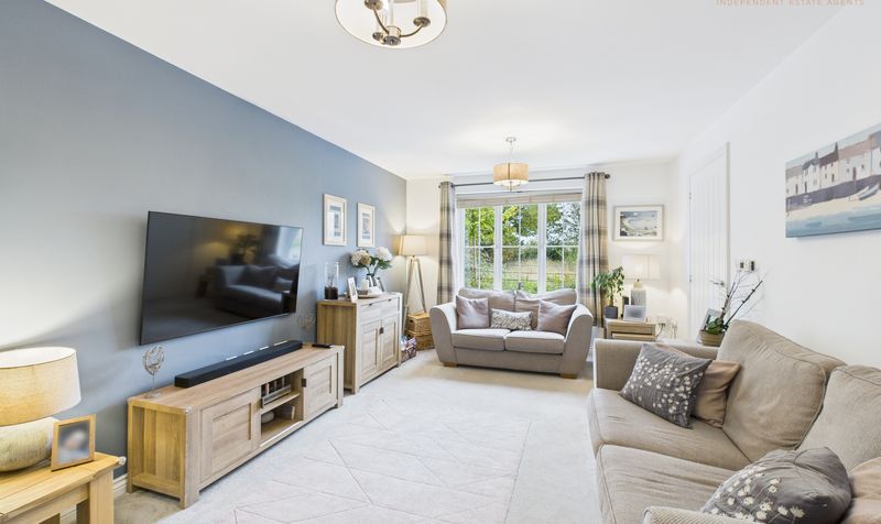 Harlequin Close, Farndon, CH3