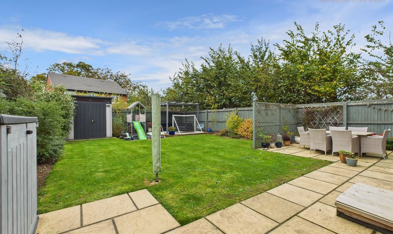 Harlequin Close, Farndon, CH3