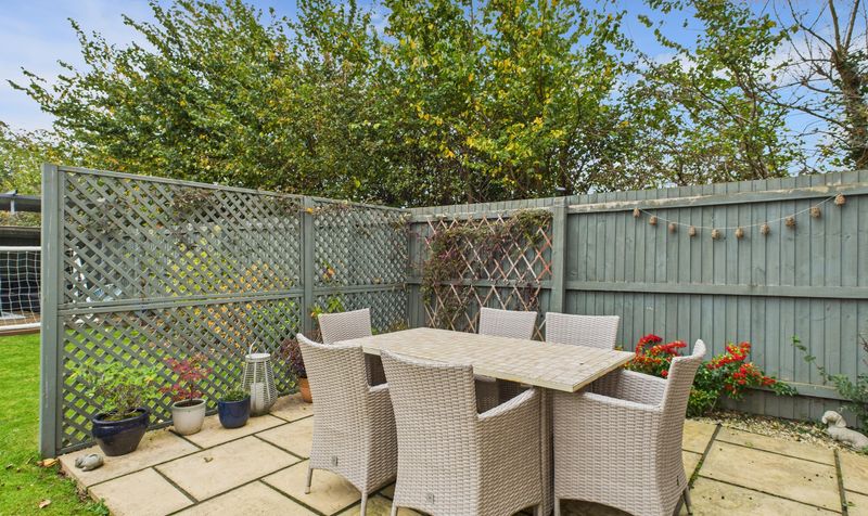 Harlequin Close, Farndon, CH3