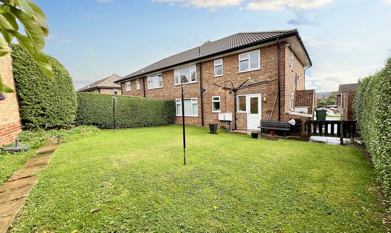 London Park, Mirfield, WF14