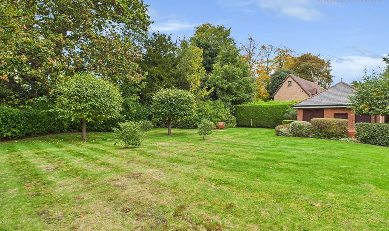 The Beeches, Upton, CH2