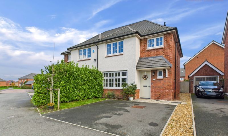 Cavalry Close, Saighton, CH3