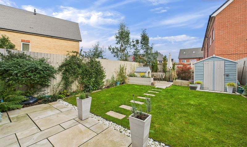 Cavalry Close, Saighton, CH3
