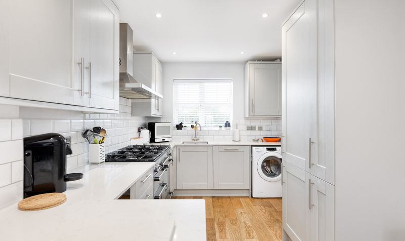 4 Bedroom House For Sale – Station Close, Henlow, SG16 2