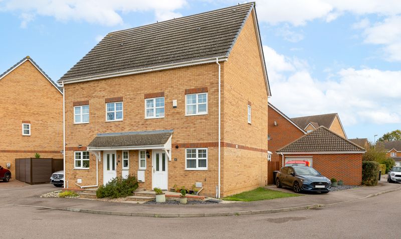 4 Bedroom House For Sale – Station Close, Henlow, SG16