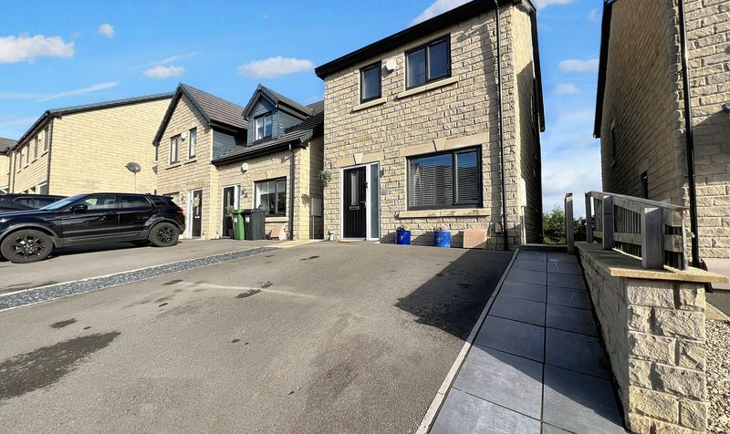 Rosemeade Court, Huddersfield, HD5