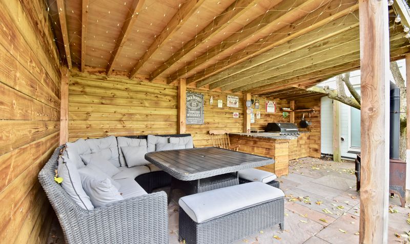 Links Road, Ashtead, KT21