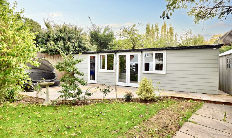 Links Road, Ashtead, KT21