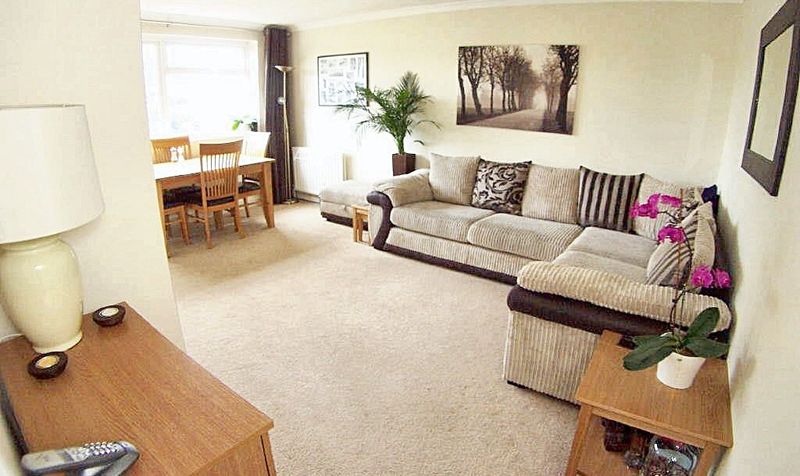 Cyclamen Way, Epsom, KT19