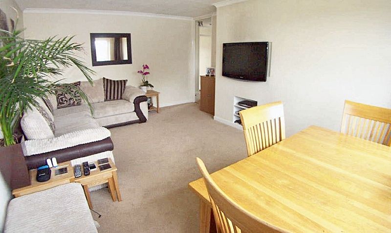 Cyclamen Way, Epsom, KT19