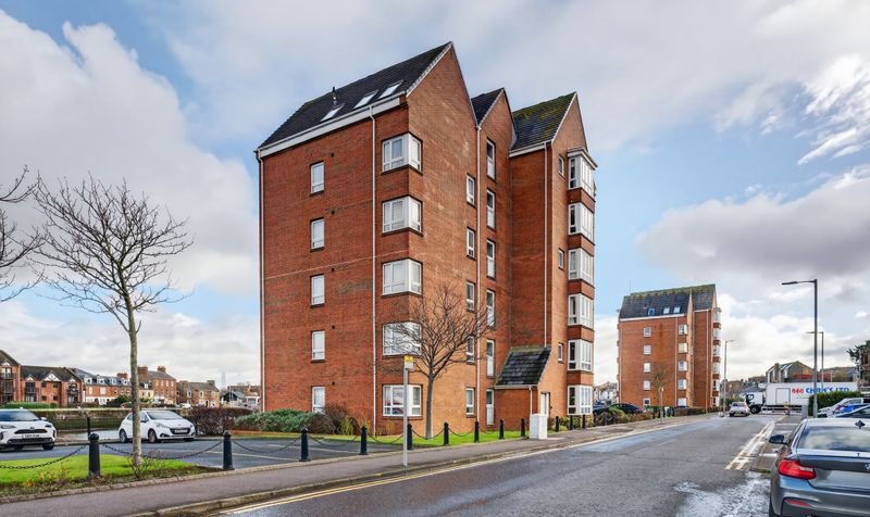 2 Buchan Court, Ayr, KA7 1HB