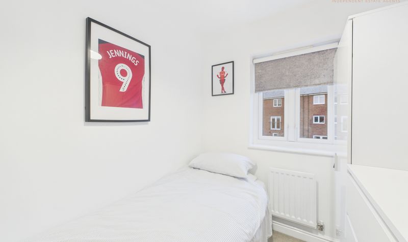 Arnhem Way, Saighton, CH3