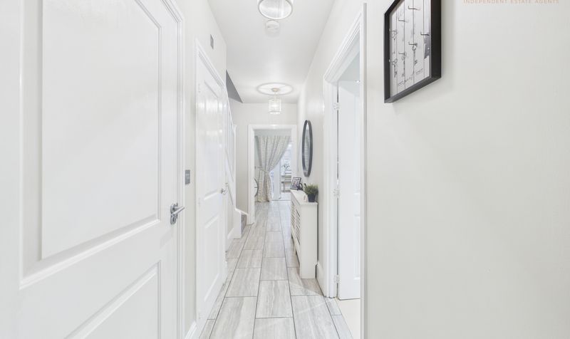 Arnhem Way, Saighton, CH3