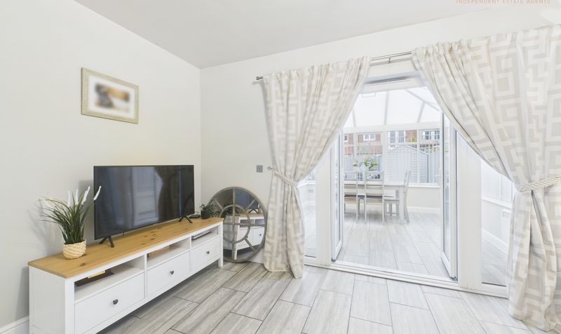 Arnhem Way, Saighton, CH3