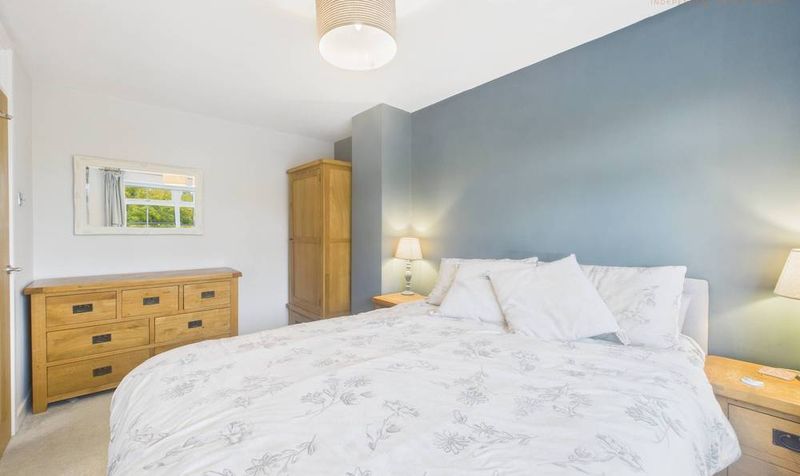 Hilltop Road, Guilden Sutton, CH3
