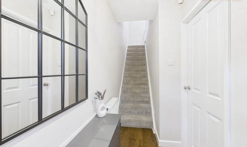 Hilltop Road, Guilden Sutton, CH3