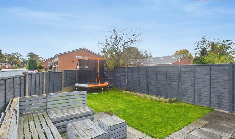 Hilltop Road, Guilden Sutton, CH3