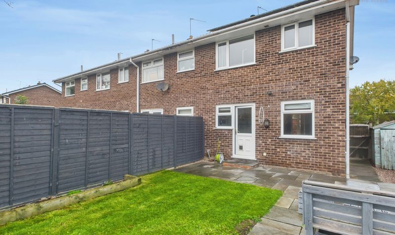 Hilltop Road, Guilden Sutton, CH3