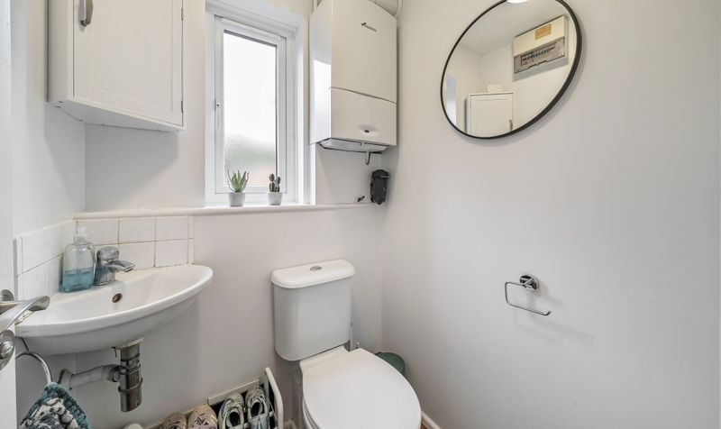 Bucknills Close, Epsom, KT18