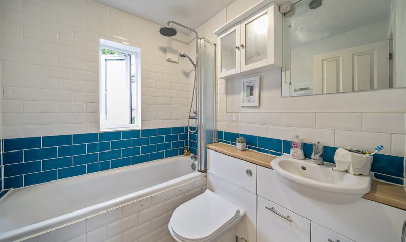 Bucknills Close, Epsom, KT18