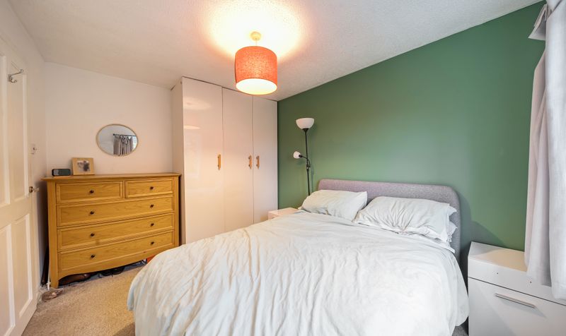 Bucknills Close, Epsom, KT18