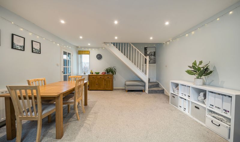 Bucknills Close, Epsom, KT18