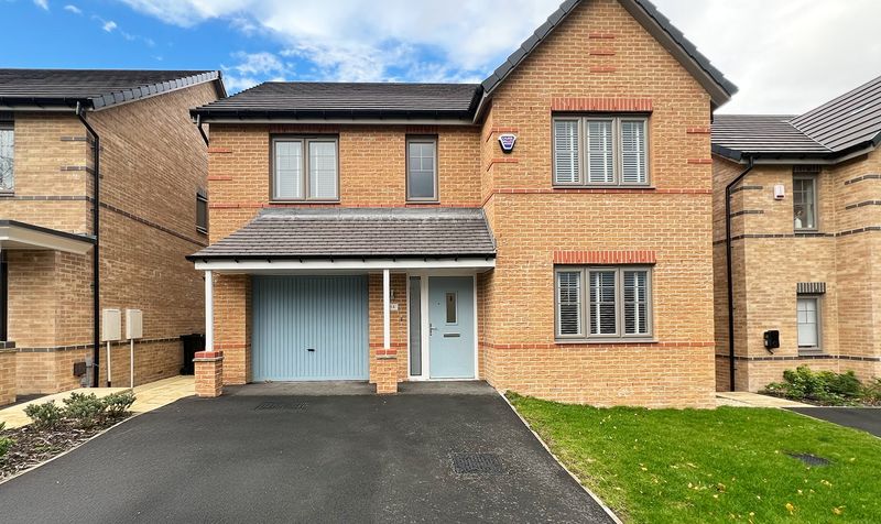 Redwing Close, Huddersfield, HD4