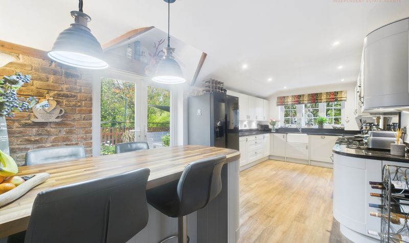 Guilden Sutton Lane, Guilden Sutton, CH3