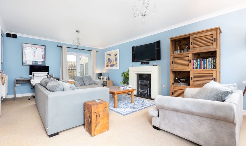 6 Bedroom House For Sale – Pollards Way, Lower Stondon, SG16 2