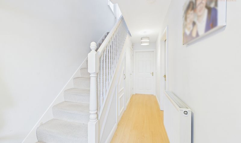 Hoole Lane, Hoole, CH2