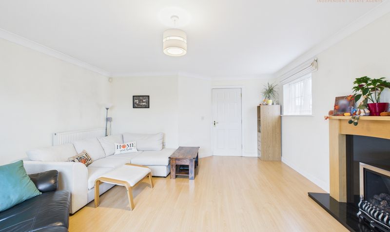 Hoole Lane, Hoole, CH2