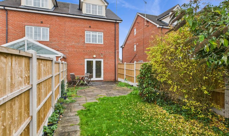 Hoole Lane, Hoole, CH2