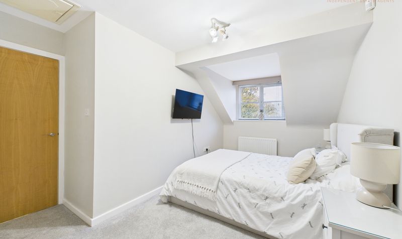 Wycliffe Court, Hoole, CH2