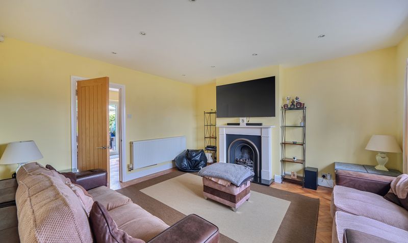 Shawley Way, Epsom, KT18