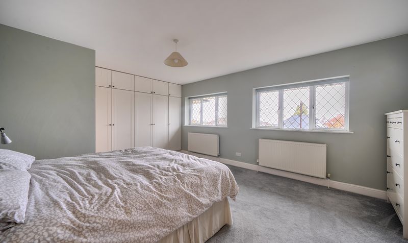 Shawley Way, Epsom, KT18