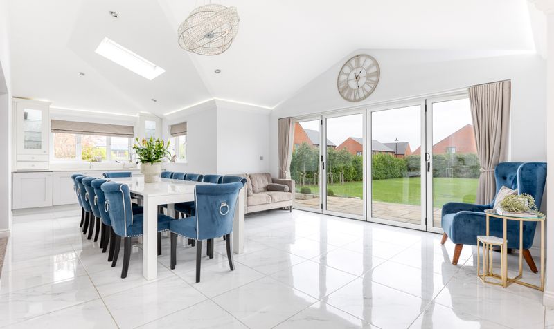 4 Bedroom House For Sale – New Road, Clifton, SG17 3