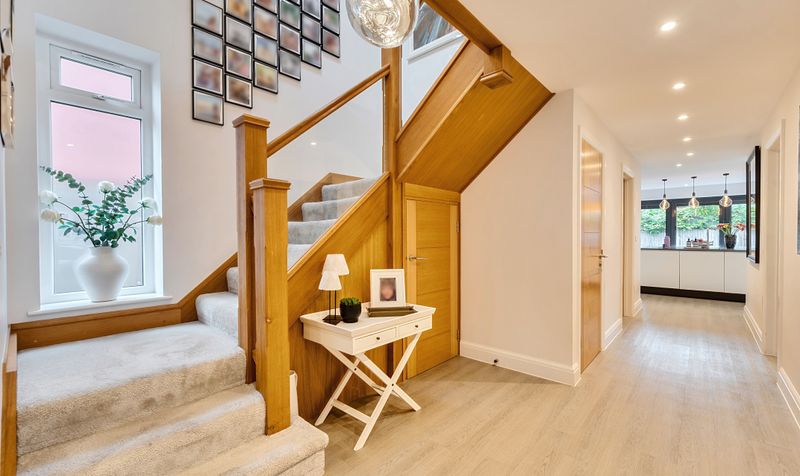 Crabtree Lane, Great Bookham, KT23