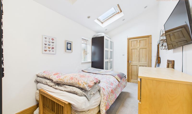 Caughall Road, Upton, CH2