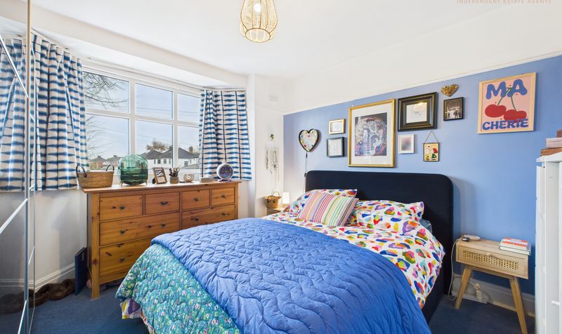 Caughall Road, Upton, CH2