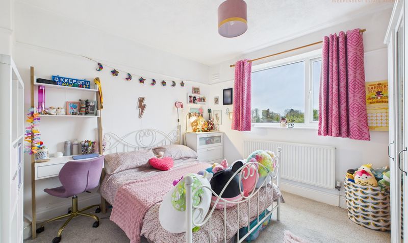Caughall Road, Upton, CH2