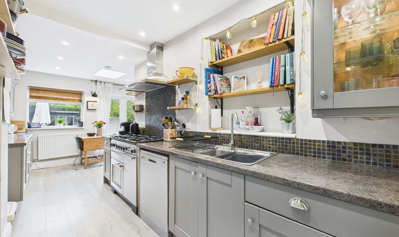 Caughall Road, Upton, CH2