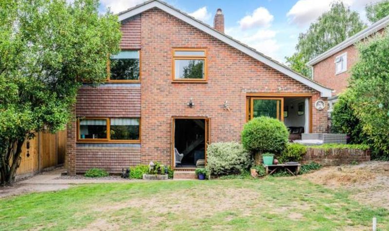 Rose Bushes, Epsom, KT17