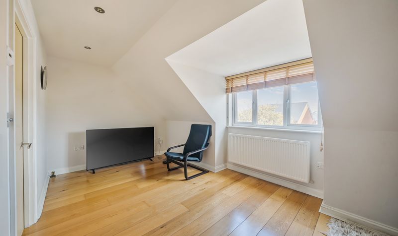 Vernon Close, Servalan Court, KT19