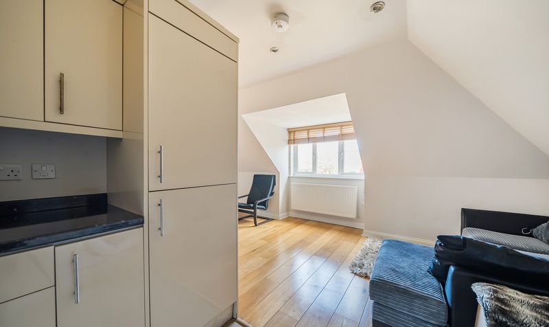 Vernon Close, Servalan Court, KT19